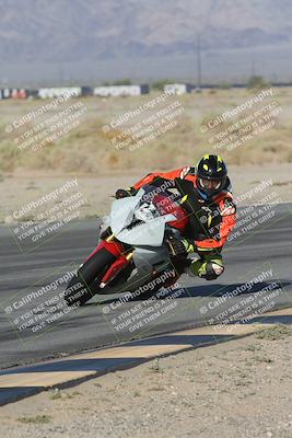 media/Sep-20-2025-Race Pace (Sat) [[d4e1b33f4d]]/Non Verified/Turn 4 Inside (8am)/